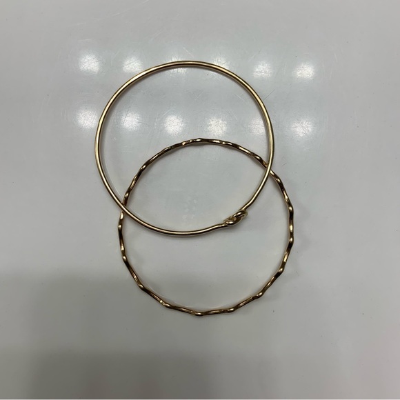 14k Gold-Filled Bangles Set of 2 Knot Waves Hammered Hawaii Style 7.75-8” - Picture 4 of 4